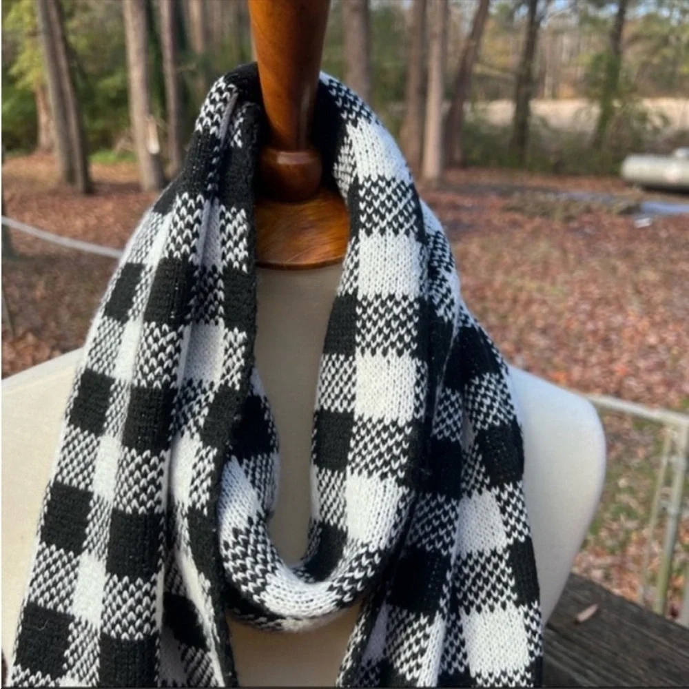 Vera Bradley Buffalo Plaid Scarf wrap